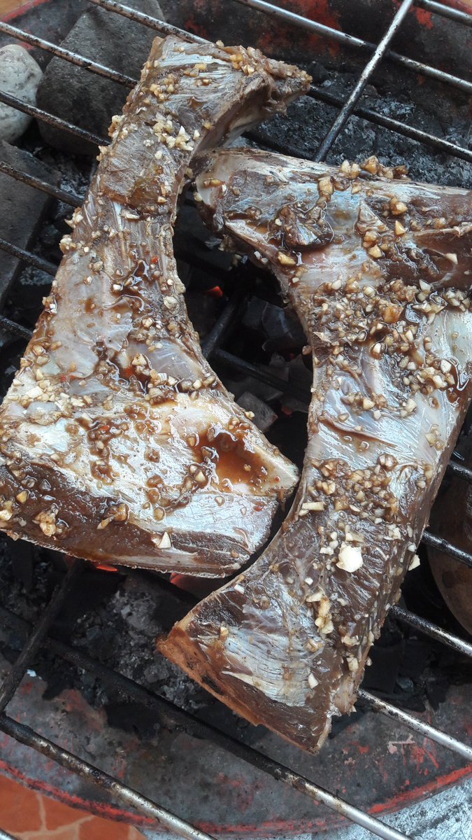 Grillin' on a Sunday afternoon 😊