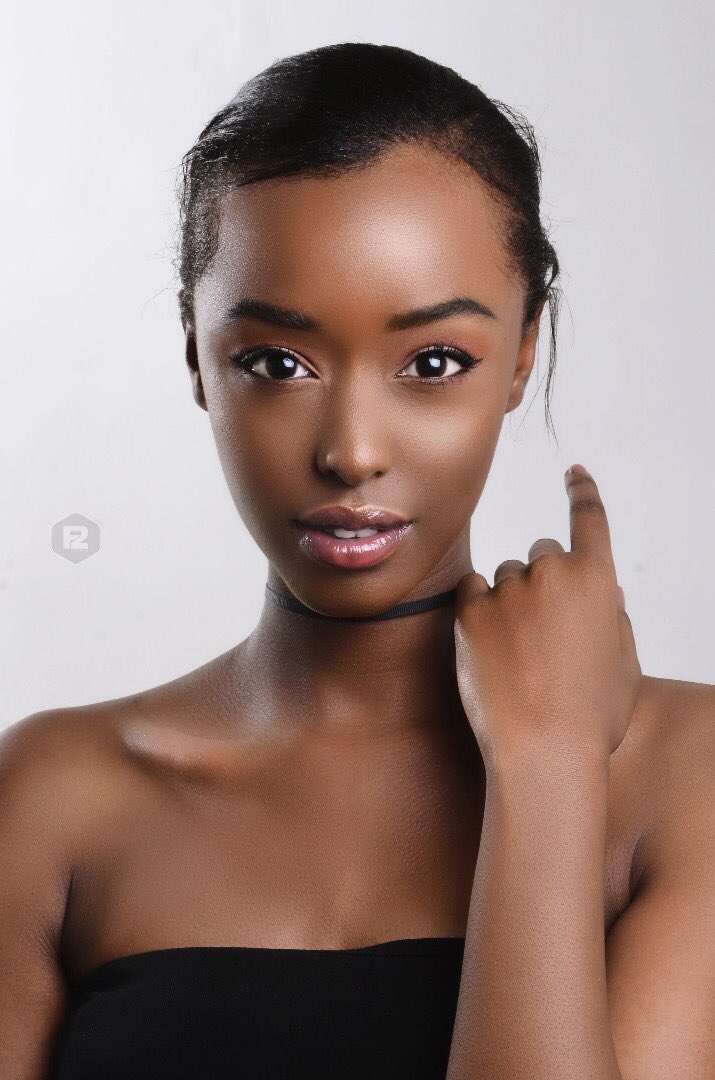 franckax's tweet photo. This is what happened when I met
@brenda_uwase & @LEECharmLIVE
#axshoot #blackisbeautiful #beautyatitsbestform #RwOT https://t.co/4XGTZfGN9O