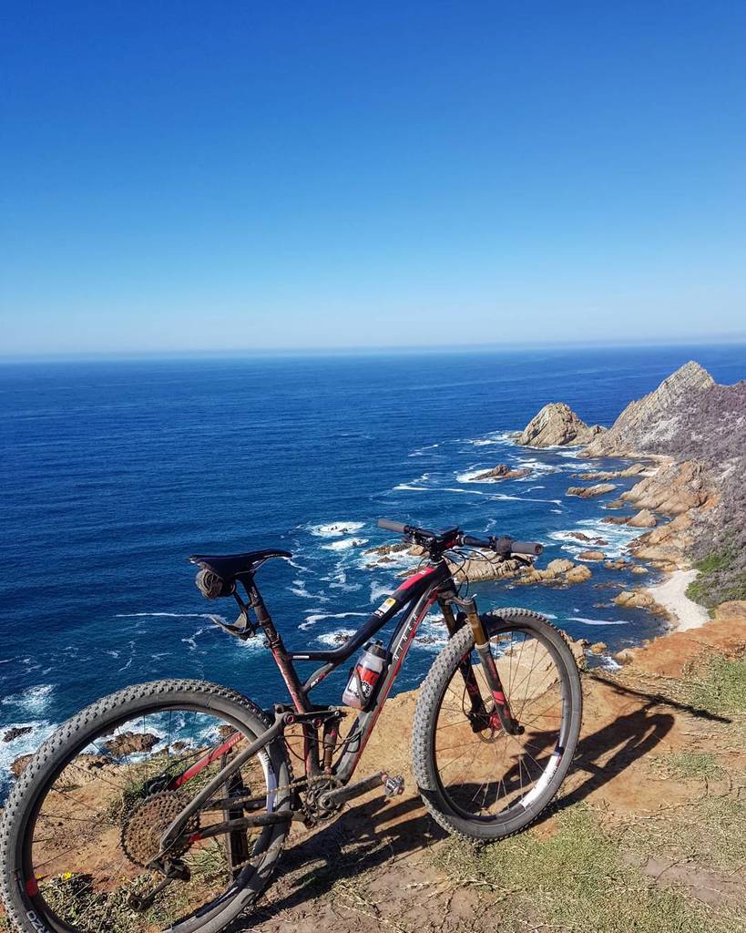 wearebikemob's tweet photo. The trails of #Harkerville, #GardenOfEden and the #PlettenbergBay area never disappoint. If you haven't ridden them, #bucketlist it. .
.
.
.
#RideMoreThanYouDont #ninerbikes #ninersa #CyclingPhotos #pletttourism #bikeporn #bikemobsa #southafrica #cycling… https://t.co/H2ZzwyZeIT https://t.co/qlXCOgL2X1