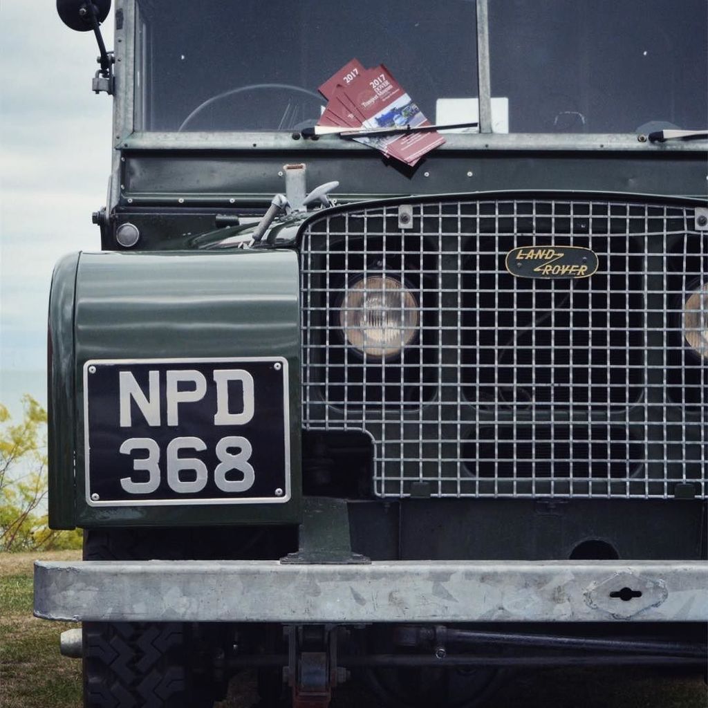AMorrisDesign's tweet photo. Fit for purpose #landrover . .
~//~
.
#instacar #classiccars #drivetastefully #britishcar #oldtimer #carsofinstagram #carcorners #landroverdefender #landroversofinstagram #landy #series1 #landroverseries1 #4x4 #offroading .
~//~
.
@landrover_uk @landrove⦠https://t.co/q2LQ6VMP6h https://t.co/pqccfwUO19