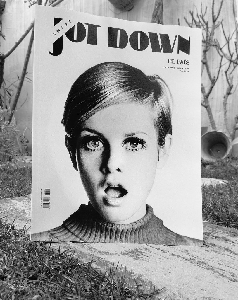 1984jma's tweet photo. "Saber, a cada instante, que en el gesto que hacemos hay un arma escondida..."

Jaime Gil de Biedma

@JotDownSpain #smart28 https://t.co/VeN0WXKTn7