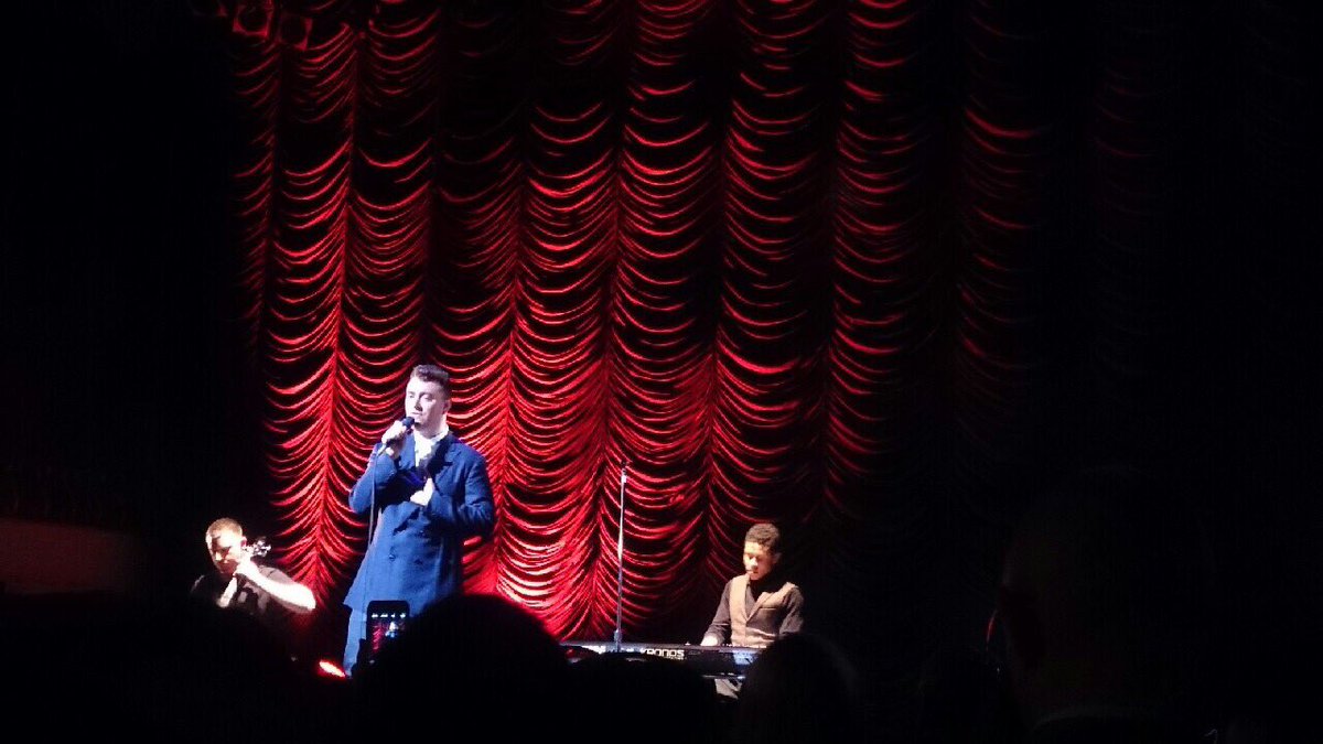 MiuSmith's tweet photo. 3 years ago.This is the first time I met him...Since I listened to his beautiful music,he always makes us happy and brave...I hope to see you again, @samsmithworld xo https://t.co/GQtdkM1MHM