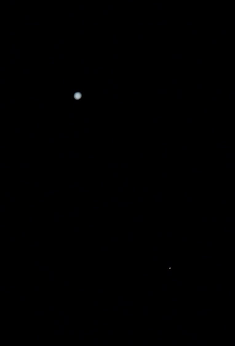 paperrocketman's tweet photo. #Jupiter #mars #conjunction at 6:51am #sheffield #photohour @SheffieldStar https://t.co/7365lKti0x