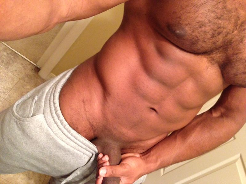 HotMaleWrestler's tweet photo. Xavier Woods leaked 😘! #RAW #WWE #naked #dick https://t.co/nq5sCQjkLm