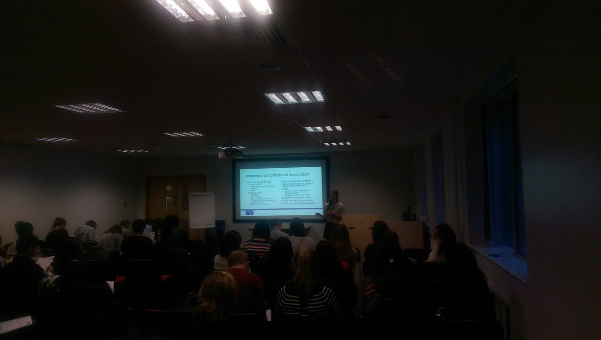 OSCE_Aid's tweet image. Dr Cargill going through #OSCE common cases and top tips in hepatology. #MedEd #soldout