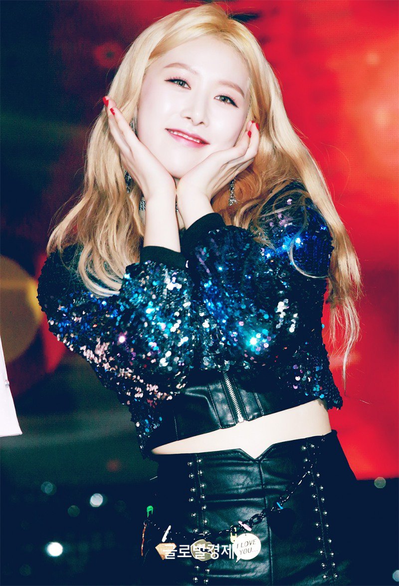 For. Euijin👑 on Twitter: "180107 - The Unit Press photos from yesterday ...