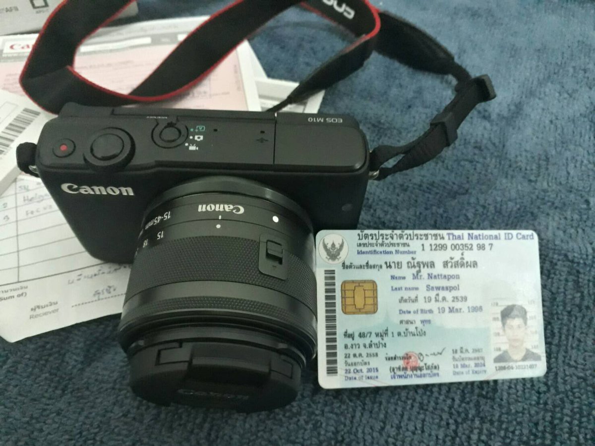mmminez's tweet photo. ฝากรีค่ะ!! เวลาซื้อของมือสอง เลือกคนขายดีๆ ต่อให้ถ่ายบัตรปชช. ให้เบอร์ มันก็โกงได้ ถ้าคนมันจะเหี้ยมันก็เหี้ยได้ทั้งนั้น จำจริงๆครั้งนี้ ฝังใจเลย ตอนแรกนางขาย 11,000(รูป2) เราทักไปถาม จะไม่เอาแล้วค่ะ แต่วอแวบอกว่า น้องได้เท่าไหร่พี่ให้ได้ นี่ขอ 9,000 อะ นางให้ (1) https://t.co/W8SUDePWVm