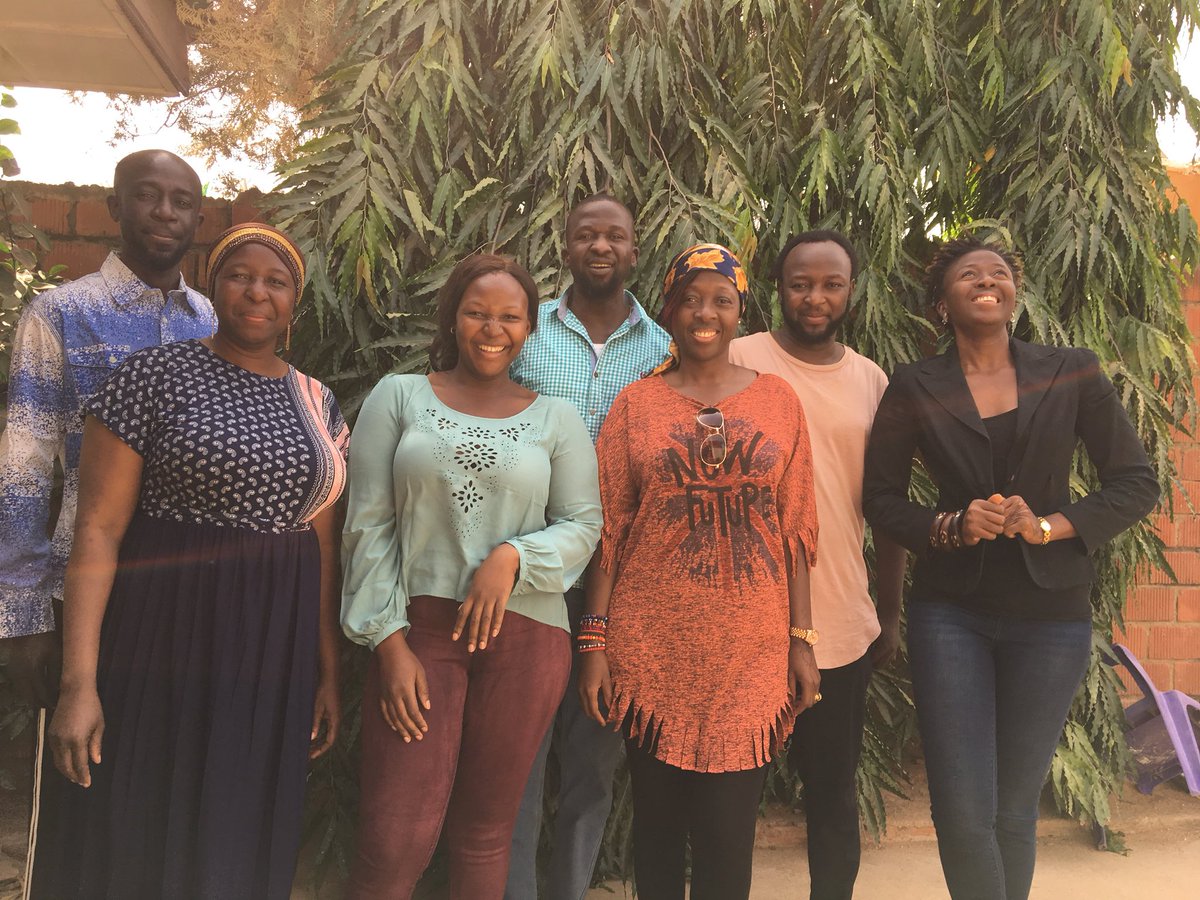 MKabrik's tweet photo. New Year Celebration at home in Kaduna was so much fun. Took this picture just before we left for Abuja
#Brothers&Sisters๐โค๏ธ๐
#GoodTimesAlways https://t.co/CywbpK9JOA