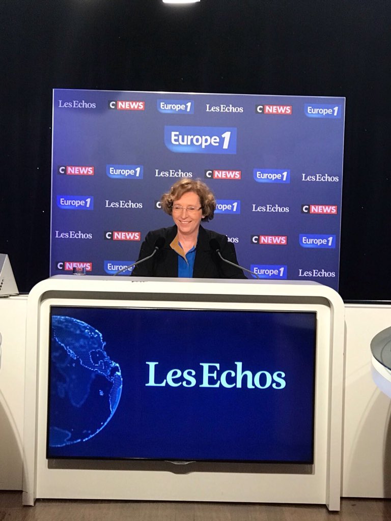 murielpenicaud's tweet photo. En 2019, une application pour que la formation professionnelle soit simple et transparente pour les 18 millions de français concernés. Rendons l'information sur la #formpro accessible ! https://t.co/11AsLOww6F