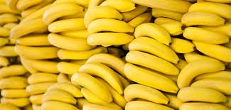 NileFruit's tweet photo. #Bananas :Bananas are rich in #potassium and #fiber, Eating them could help lower #blood_pressure and reduce the risks of #cancer and #asthma. https://t.co/e6ylDlJDqA