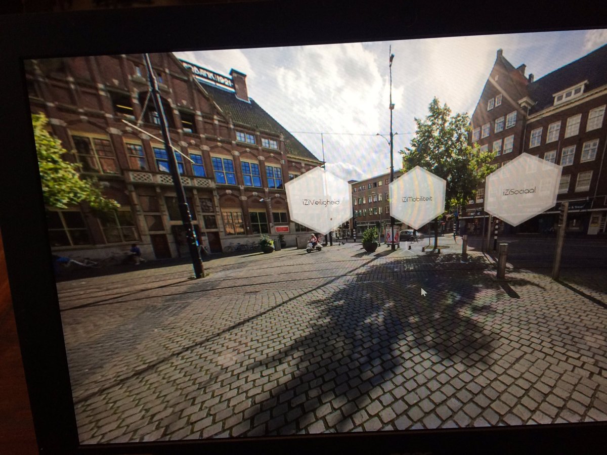 emansionNL's tweet photo. Stap in schoenen van Haagse ouderen en beleef #eHealth in #VirtualReality @emansionNL @RamonLuijten @eHealthWeekEU https://t.co/vFa2upXGNm