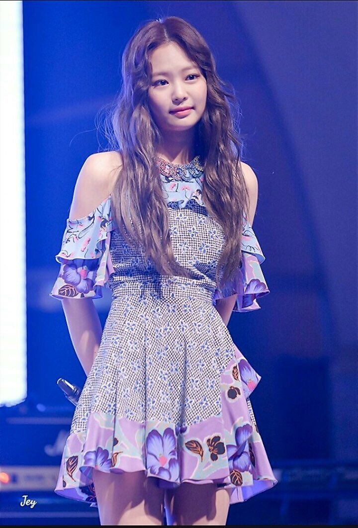 sizuku_1007's tweet photo. 初挑戦！
ジェニちゃんの誕生日までに116いいね&amp;116RT集めたいです！！
BLACKPINKが好きな人、BLINKさん、JENNIEペンさんはいいね&amp;RTお願いします！
#BLACKPINK
#BLINK
#JENNIE
#ジェニ https://t.co/TjfDvCsbzt
