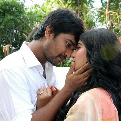 m_ramya__n's tweet photo. #VarunNithya โค https://t.co/HhEc7WlJBm