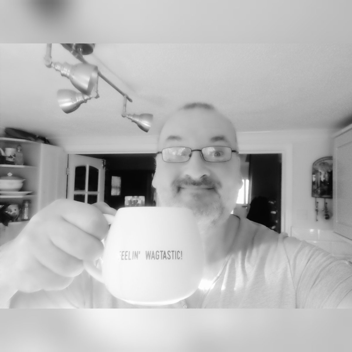 barewire2017's tweet image. Easy like a Sunday morning