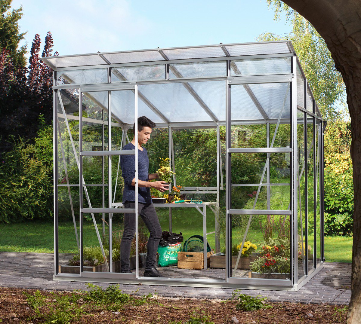 зимняя теплица. спайдерное остекление террасы. остекление теплицы. теплица из алюминиевого профиля татпроф. зимний сад из алюминия.