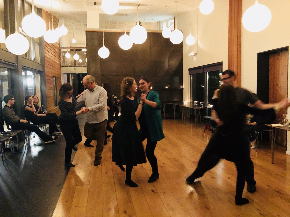 CourseFlute's tweet image. Our final night always includes a ceilidh! The coordination it takes to play the flute isn’t necessarily brought onto the dance floor.... 🙈
