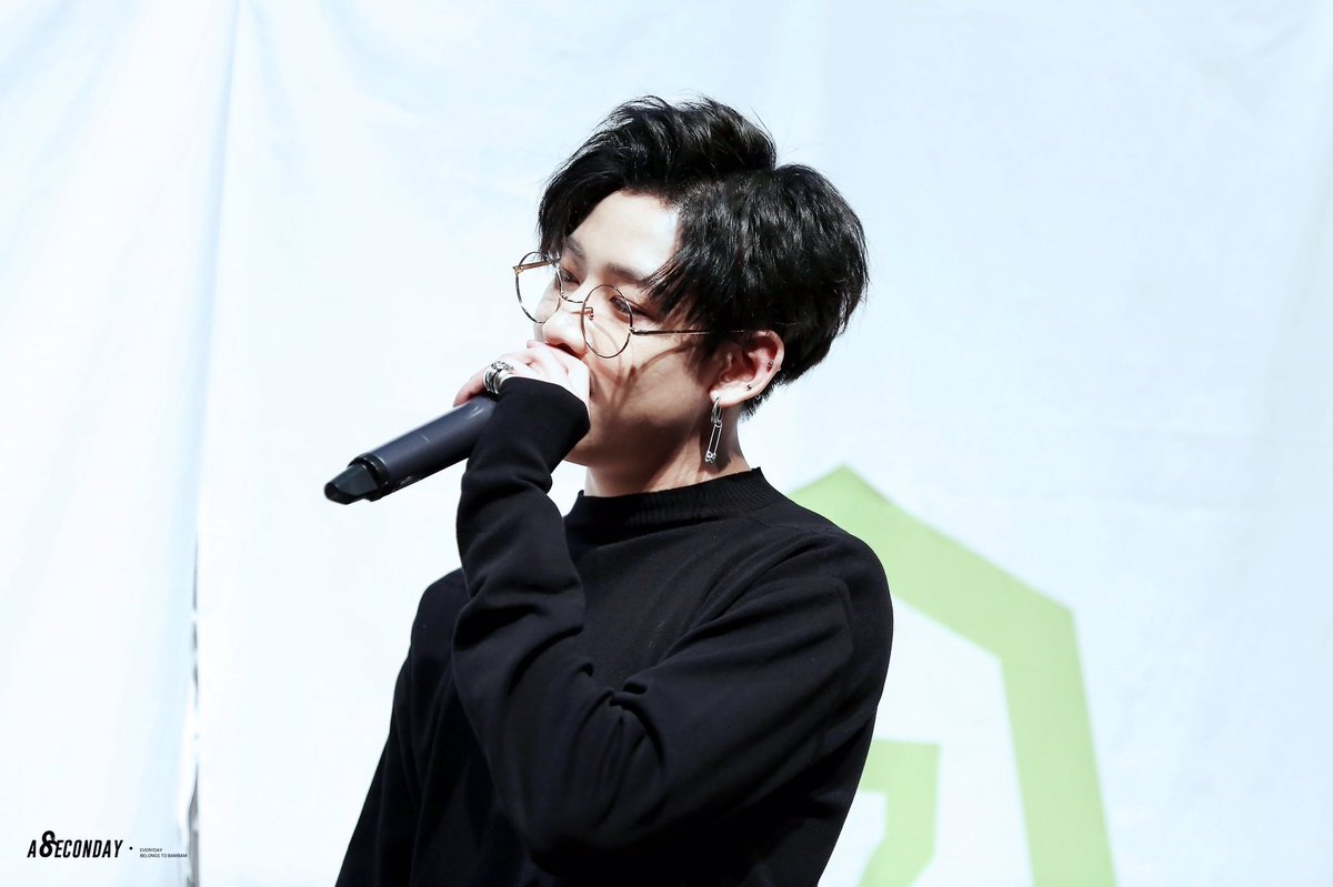 justright_bam's tweet photo. 正直誰よりもチャラそうな見た目なのによく知れば全然違くて女友達はたくさんいても彼女一途だし彼女がメイクもヘアも頑張ったら可愛いってたくさん褒めてくれるししょうもないゲームにハマっても飽きるまで付き合ってくれるし靴下脱ぎっぱなしにしたら黙って洗濯機に入れてくれるし※全て妄想 https://t.co/8FBNRqdE3i