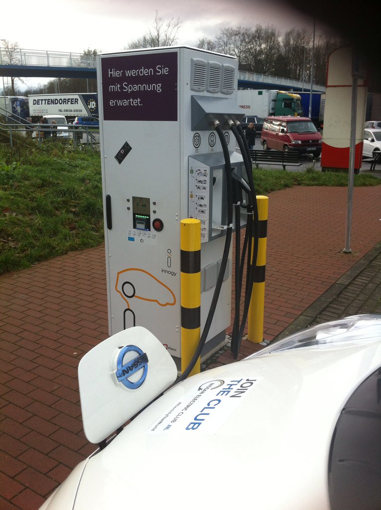 My_Leaf's tweet photo. Now #deCharge @ Siegburg @innogy #justpressstart Thx ! https://t.co/RiQndYNEd7