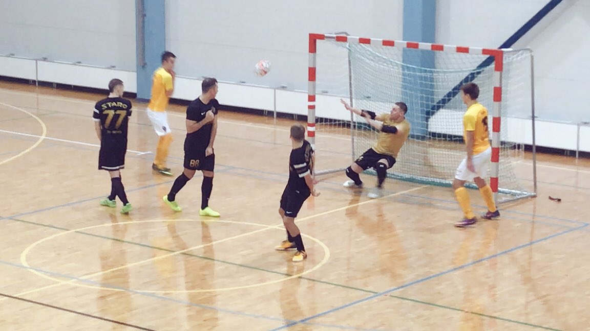 futsal_ee's tweet photo. The Head Coach of @skaugur stopped the balls in the air at the 8th round and we have a new leader @BetsafeEesti Futsal league ๐ฅ
#FutsalEST #Flame #Futsal https://t.co/RIz0ICWFmh