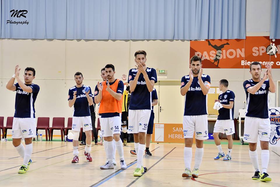 FutsalReport's tweet photo. 🇫🇷 France Futsal | Part II: El spanish Nantes Métropole ⚽➡️ https://t.co/GgmUbhFS2r 🌍🔝 Marta Ros Photography 📸 #FranceFutsal #France #FR #FutsalReport https://t.co/97DDFOPwAe