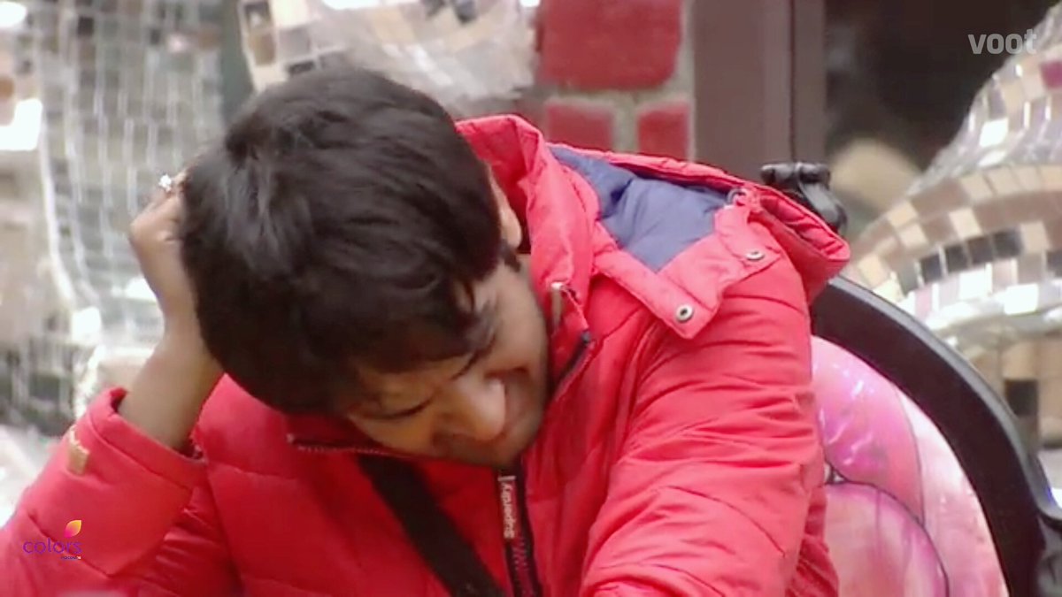 _tasnimporijol_'s tweet photo. RT IF YOU LOVED WHEN HE TOOK CRITICISM OF HMS STILL HE DIDNT STOP HIMSELF FROM PERFORMING THE SECRET TASK FOR THEM 

VIKAS DESERVES THE WIN https://t.co/BpfrHmBR59