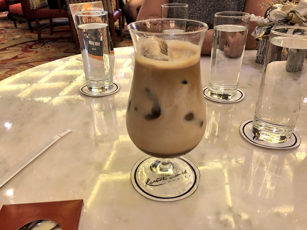 miggiato's tweet photo. At @rwmanila trying another Civet Coffee #resortsworldmanila #cafemaxims ☕️❤️ https://t.co/MFa4rKe6WD