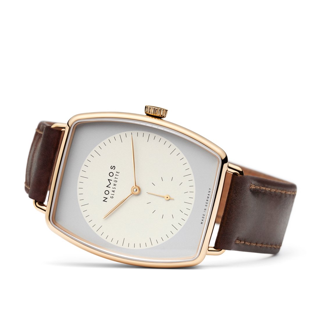 NOMOS Glashütte tweet media