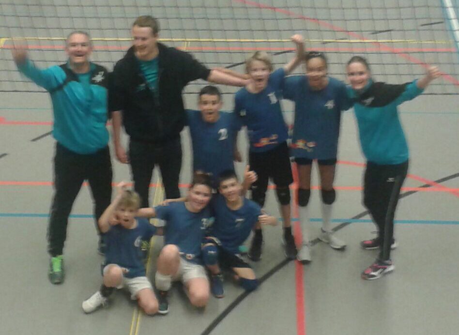 Voor het eerst heeft een miniteam van Leython DC zich geplaatst voor de halve finale van de Open Nederlandse Kampioenschappen.  leythondc.nl/news/leython-d… #volleybal #leythondc #joinvolleybal