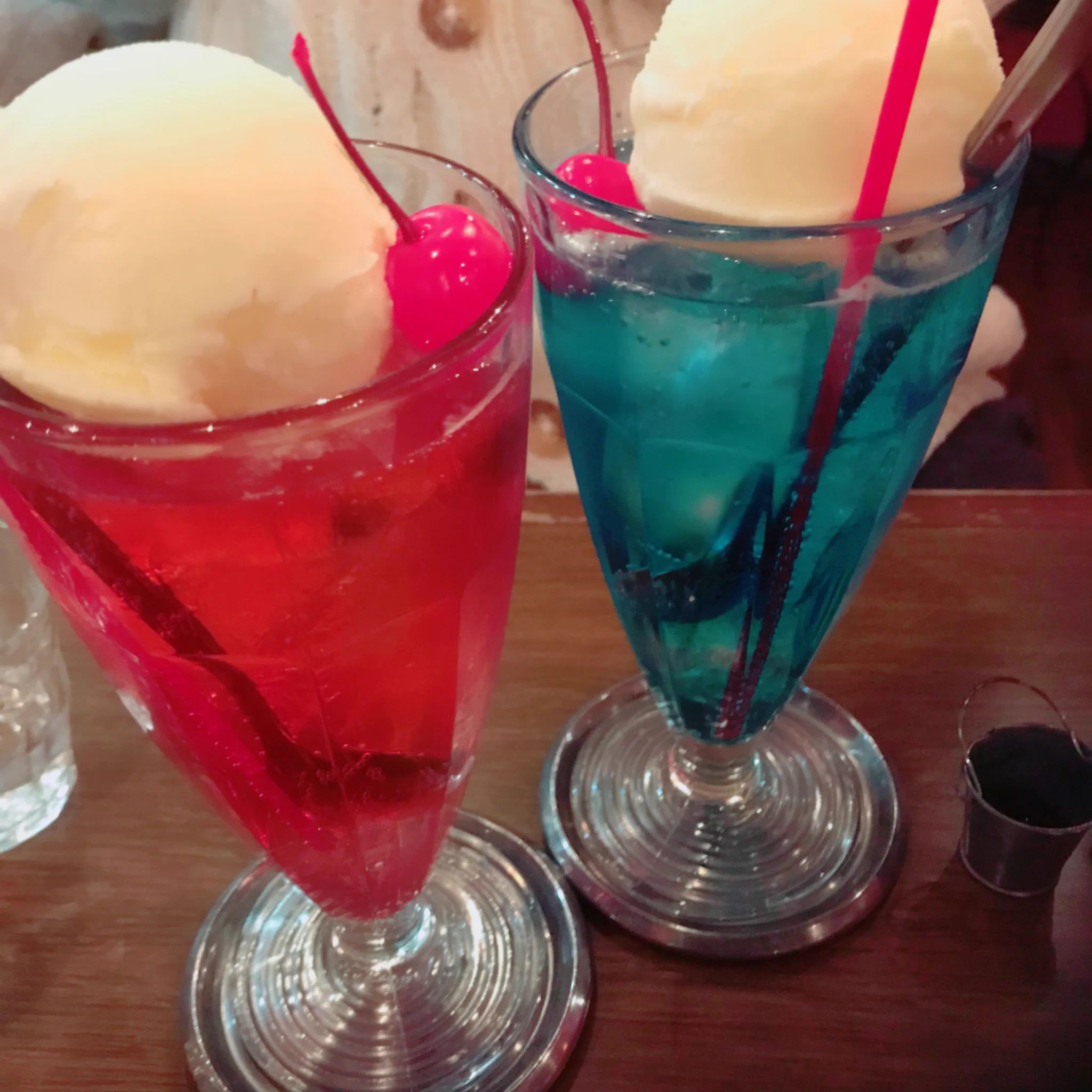 京都のクリームソーダ専門店。これはかわいすぎてテンション上がる。
