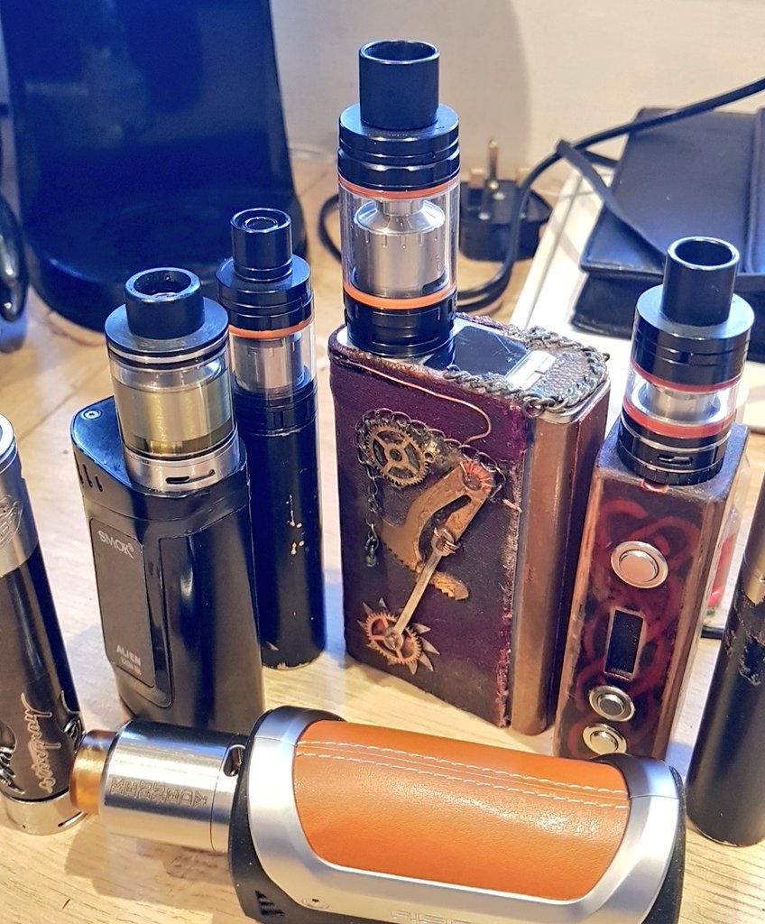 stoptobervape's tweet photo. I think i am suffering from that condition we vapers get! I need help 😁 #vape #shinysyndrome #shinyitus #flavourchaser #cloudchaser #vapefam #geekvape #wotofo #troll #kennedy #steampunk #vapepunk https://t.co/q0IScj7iMt