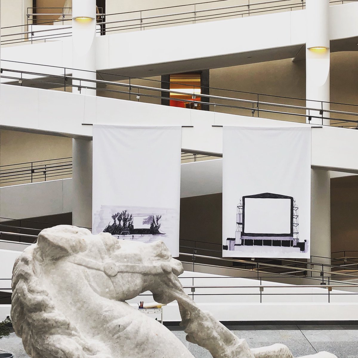 JustineEmard's tweet photo. « Tous au musée » // Musée gratuit aujourd’hui pour découvrir #Screencatcher #augmentedreality #drawings cc Cie La Transversale https://t.co/DfSBTup7nQ
