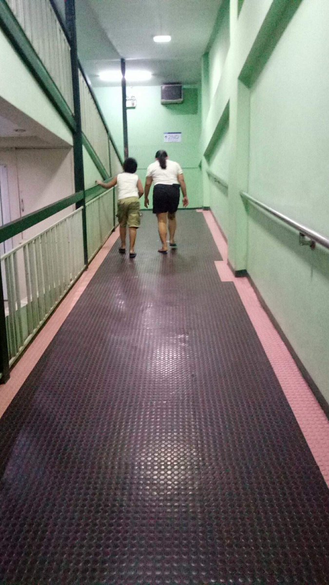 itsmeNatalyaa's tweet photo. The "not even the slightest" happiest place on earth. https://t.co/43e5RbUP34