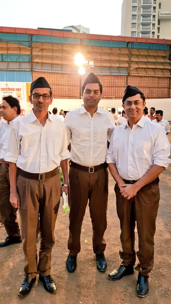 MaheshJoshi_MJ's tweet photo. Participating In @RSSorg  #HinduChetanaSangam Was truly a Proud Moment and Great Nationalist Feeling ! Vande Mataram https://t.co/GMXlo0Gabu