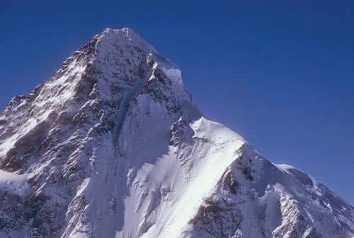 PareeshayNoor's tweet photo. Beauty of K2 Second highest Mountain in the Whole world #KarakorumRange #PakistanLoveHai ππ https://t.co/YtN6d1DQLW