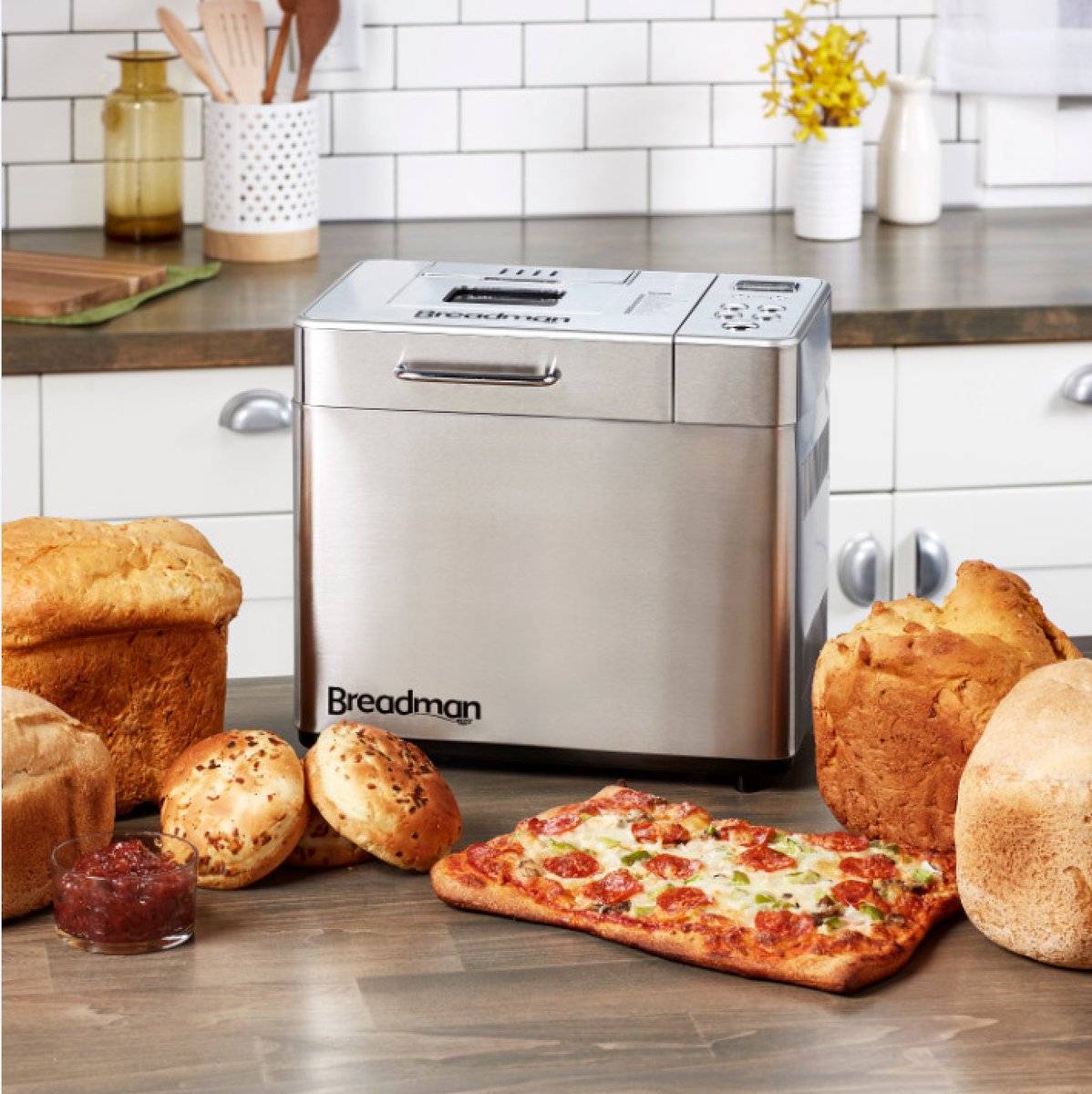 The 2-lb. Multi-Functional Stainless Steel Bread Maker is fit for all of your bread baking needs with 14 settings, including pizza dough, jam and gluten free. Tune in to <a href="/QVC/">QVC</a> from noon to 4pm EST today to learn more!

Shop Now: qvc.co/BreadmanBreadm… #BreadmanBaker #ITKWD