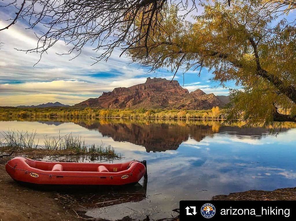 ASUDesignSchool's tweet photo. Tomorrow is the start of the Spring semester, so get out and enjoy yourselves today.
γ»γ»γ»
#Repost @arizona_hiking γ»γ»γ»
Adventure Awaits... Happy Sunday! Lower Salt River, AZ photo by @taniadlc | #arizonahiking #arizonahikingco #lowersaltriver #raft⦠https://t.co/00y4ew9WOv https://t.co/7iREwXFIJs
