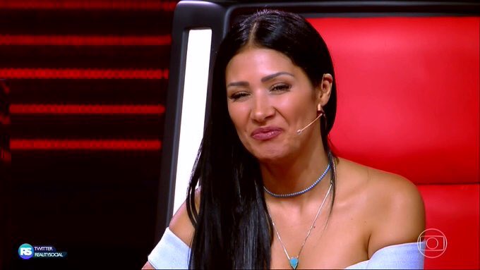 ProjetoSeSBR's tweet photo. Vocês estão preparados para 3 meses com memes todo domingo? 😂 @SimoneeSimaria #TheVoiceKids https://t.co/NzBs20aBy3