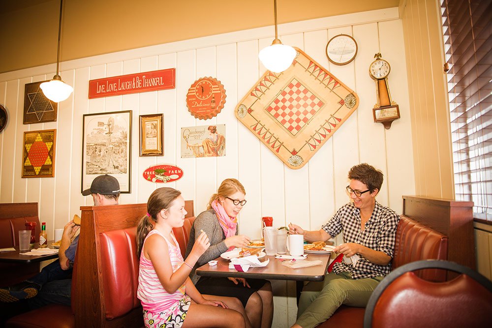 VisitBrookings's tweet image. Sundays are also for everything but the kitchen sink omelettes and pancakes the size of your face. #brookingssd #cookskitchen #downtownoriginal ow.ly/EIuQ30hBYuH