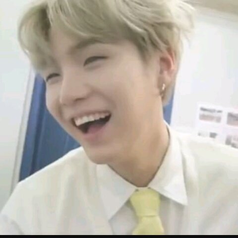 Marili993's tweet photo. #SPAINneedsBTS
ESTAMOS EN EL TOP 4 LLEGEMOS AL 3 https://t.co/HIaQHQdsMa