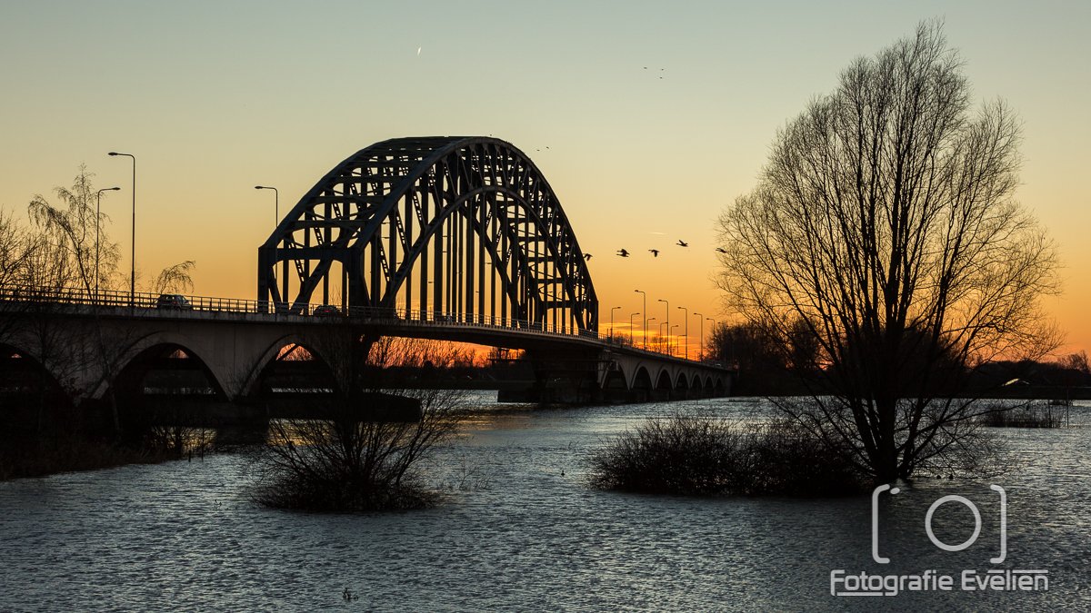 Hoog water en ondergaande zon. Prachtig! Weer erg genoten.