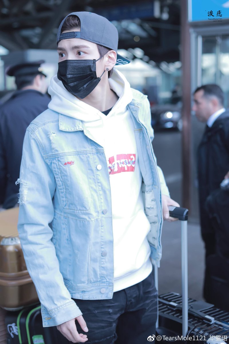 Wujuniq143's tweet photo. Bi WenJun new photos from first appearance 😊 #Yh_next #IdolProducer https://t.co/1qjPLbeNiz