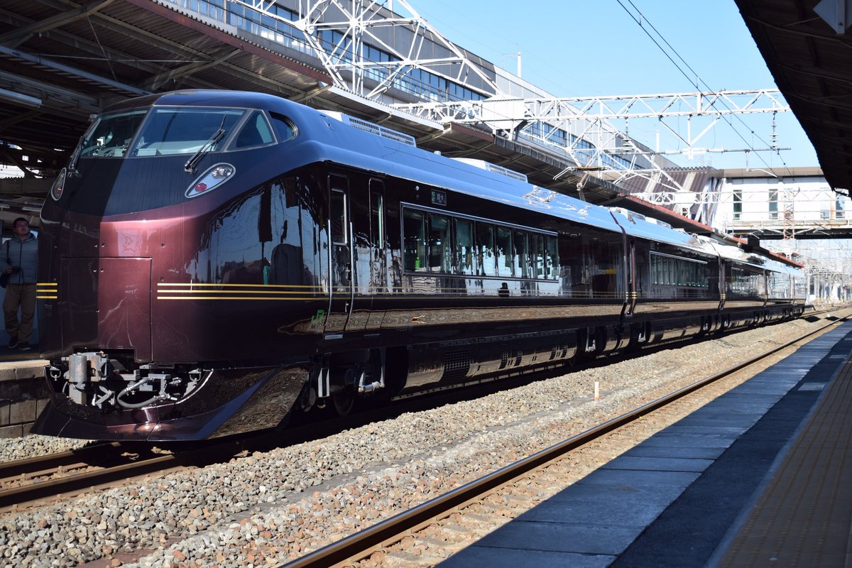 East Photo tweet media