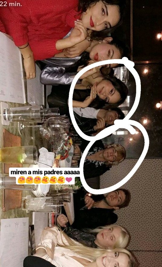 ledcorshor's tweet photo. soy feliz de nuevo solo porque estuvieron juntos https://t.co/Am2tbbduXb
