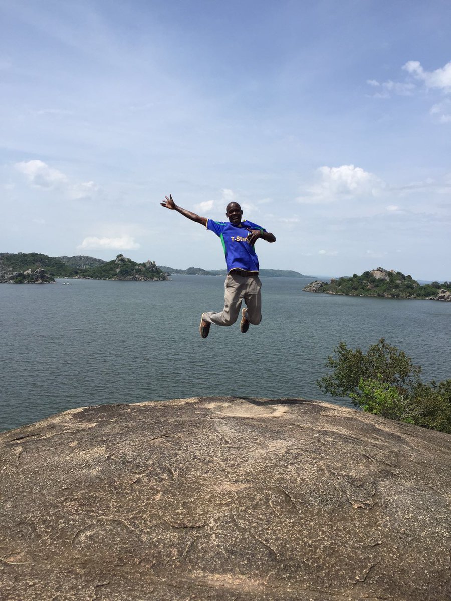 UkarimuSafaris's tweet photo. #JumpingStone!
the Beauty of #LakeVictoria!
#experience the #excitement!
Explore the Natural Beauty of #Tanzaniawilderness with Us
#BookNow through an email info@ukarimusafarisandtours.co.tz or ukarimusafarisandtours@gmail.com https://t.co/GCdZTwLqAU