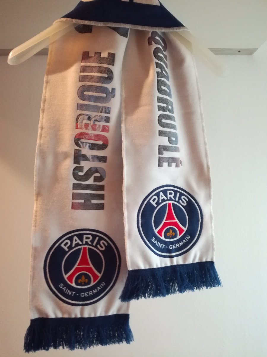 MArakHay75's tweet photo. Vous avez été nombreux à répondre présent, cette écharpe est donc pour vous !
Pour avoir une chance d'être tiré au sort, Follow le compte, #RT le concours et tweet cette phrase :
" Allez tous suivre @PSG_Occitanie
#PSGOcc "
C'est partie la #TeamPSG ! https://t.co/HiM8E6f0q4