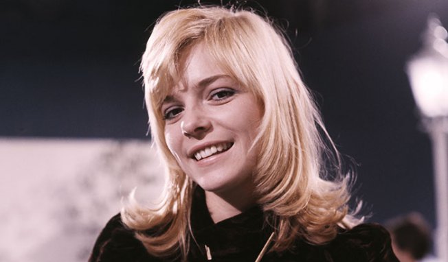 FRANCE GALL          DS8Ujt8WkAAfWFW