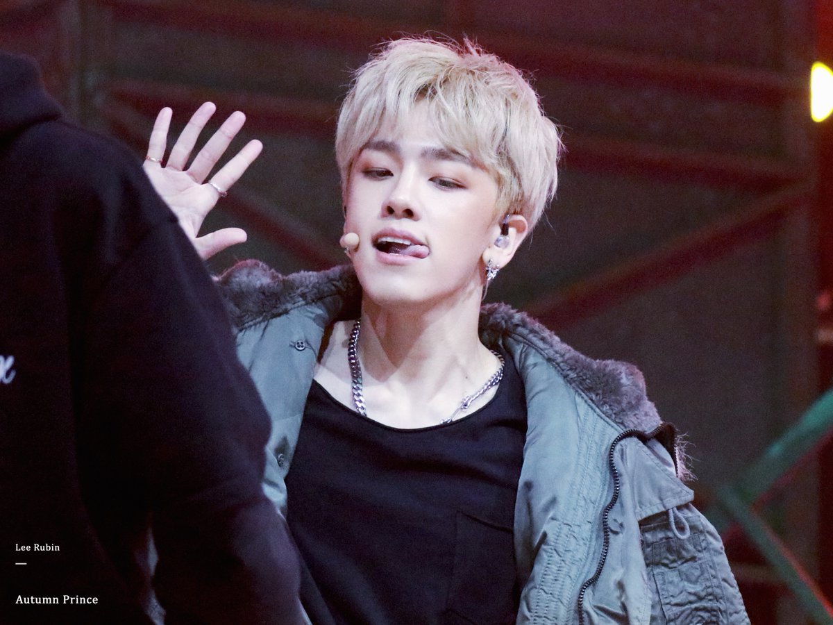 nichanakaaa's tweet photo. หล่อร์มากกยอมแล้วว ~คุกเข่า🙇~❤❤
#MIXNINE  #roobin #รูบิน #อีรูบิน 

Cr.on pic https://t.co/q8DU0A1oUD