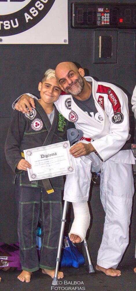 Alessandro_JJ's tweet photo. Melhor parte de mim!!!
Parabéns pela sua conquista filho!!!
Papai te ama ❤️ 

"Uma imagem valem mais que mil palavras"

#cta #ctaniteroi #ctabrasil #caioterrabjj #filho #amor #melhorpartedemim #bjj #jiujitsu #brazilianjiujitsu #alebjj https://t.co/ilaQwb7E8Z