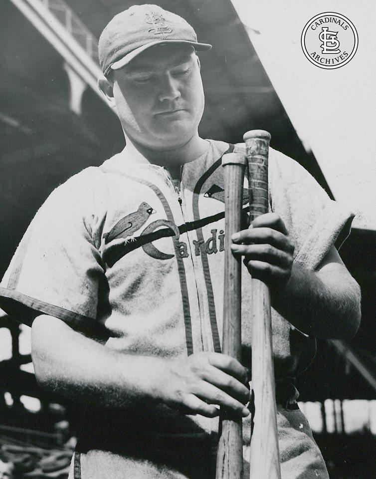 Cardinals's tweet photo. On this date in 1913, #STLCards Hall of Fame first baseman Johnny “The Big Cat” Mize was born. #CardsArchives https://t.co/THbOF32BHD