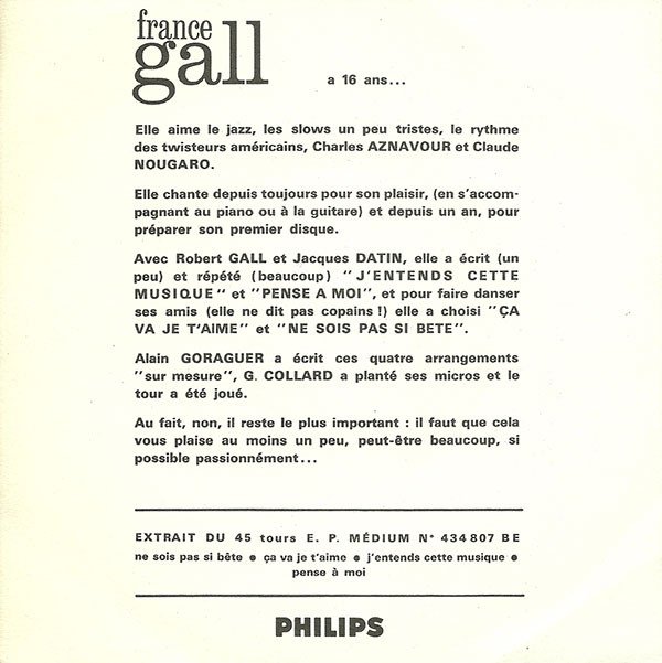 SchnockRevue's tweet photo. "France Gall a 16 ans. Elle aime le jazz, les slows un peu tristes, le rythme des twisteurs américains, Charles Aznavour et Claude Nougaro"
1er 45 t, "Ne Sois Pas Si Bête" (1963) https://t.co/0E4HVeTmFf